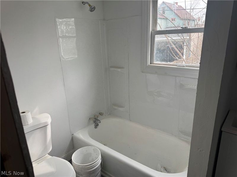 433 E 156th Street, Cleveland, OH 44110 Photo 10