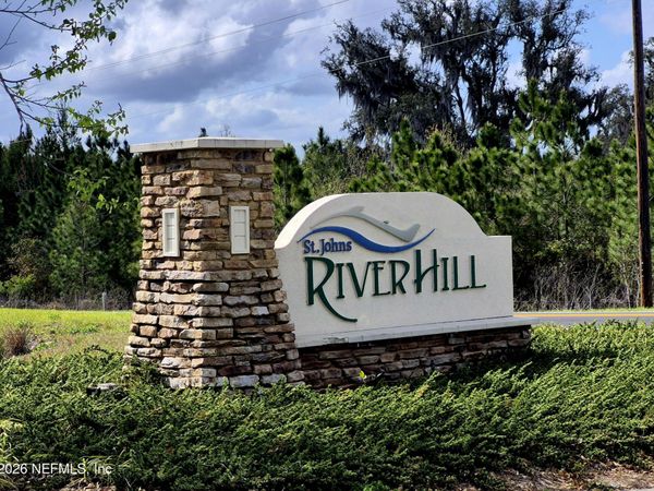 427 RIVER HILL Drive, Welaka, FL 32193