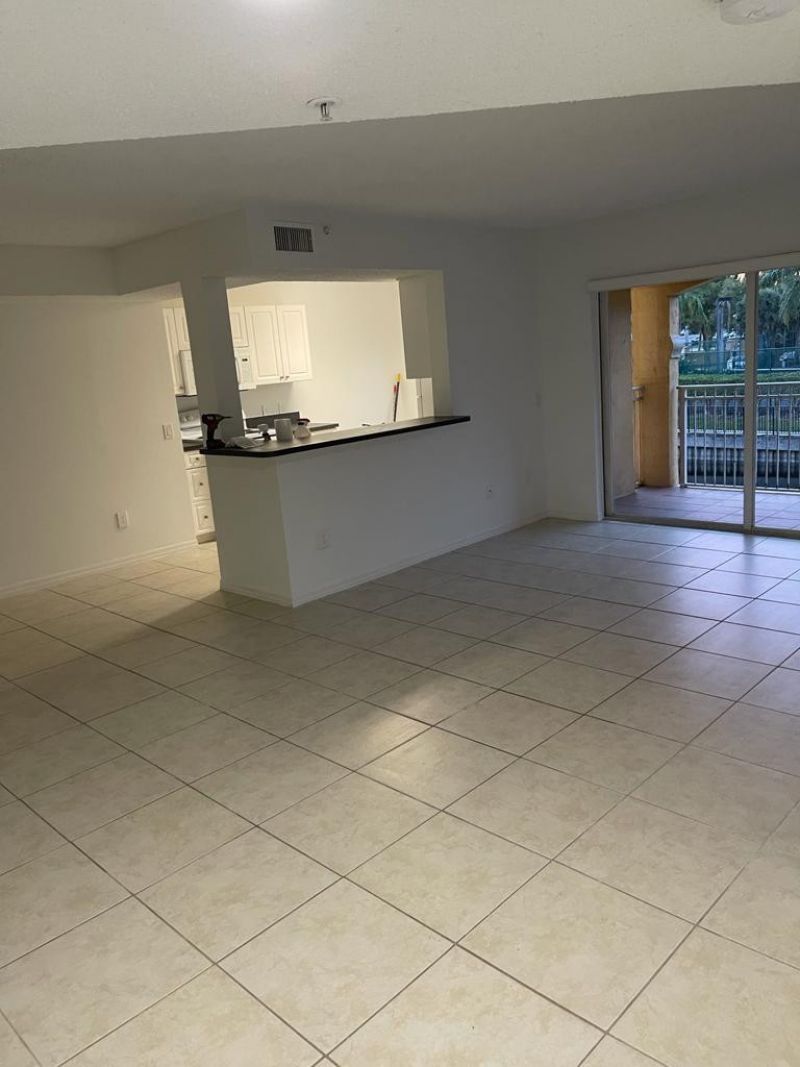 9640 NW 2 Street, Unit 208, Pembroke Pines, FL 33024 Photo
