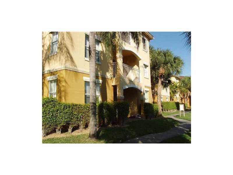 9640 NW 2 Street, Unit 208, Pembroke Pines, FL 33024 Photo
