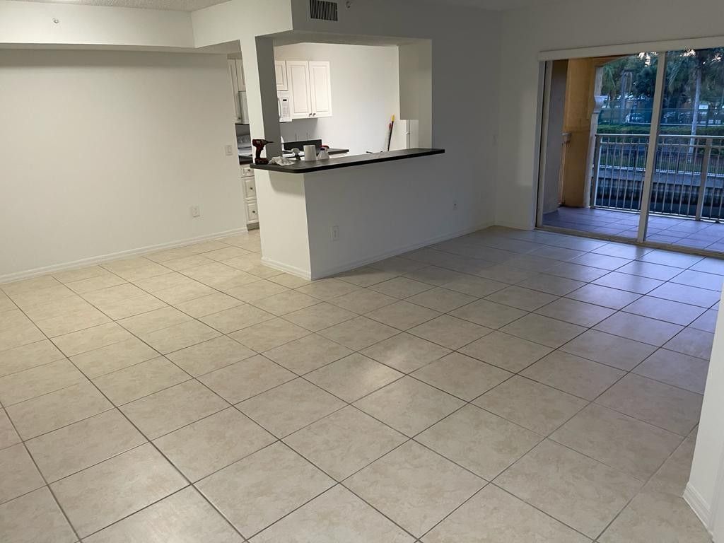 9640 NW 2 Street, Unit 208, Pembroke Pines, FL 33024 Photo
