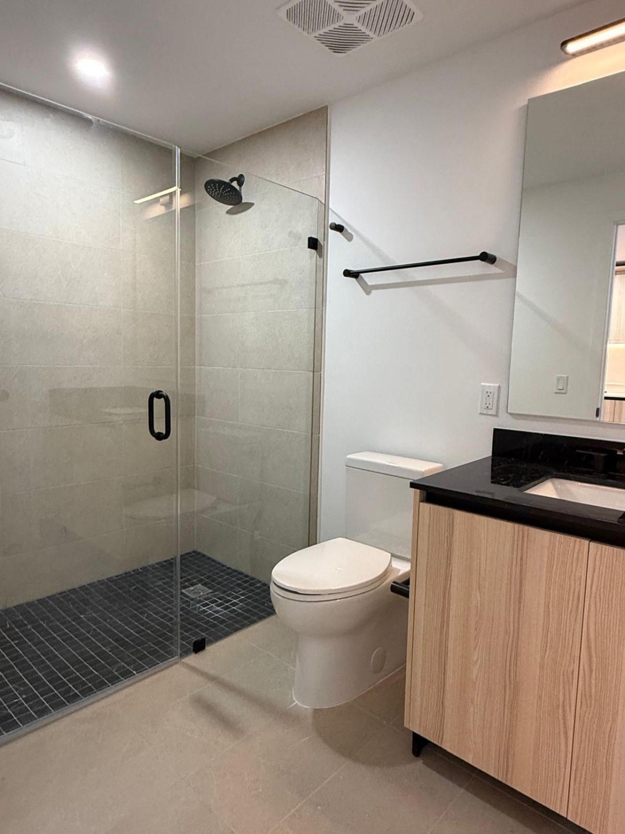 225 N Miami Avenue, Unit 804, Miami, FL 33128 Photo