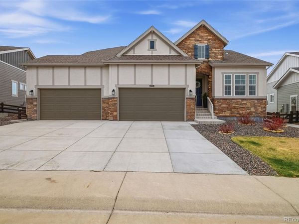 3208 Carabiner Street, Castle Rock, CO 80108