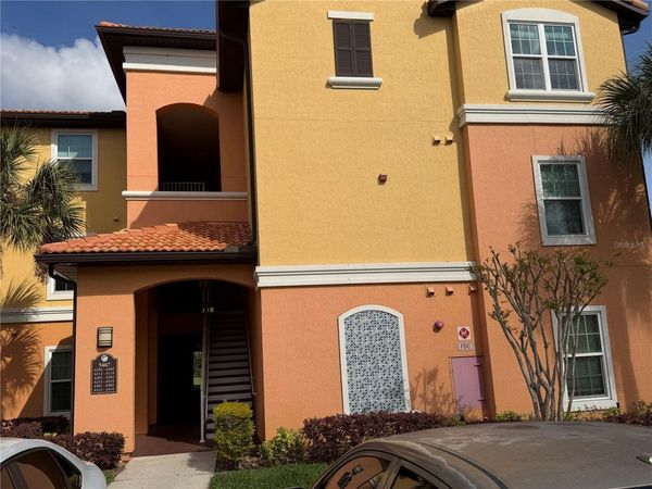 5467 VINELAND ROAD , Unit 6214, ORLANDO, FL 32811