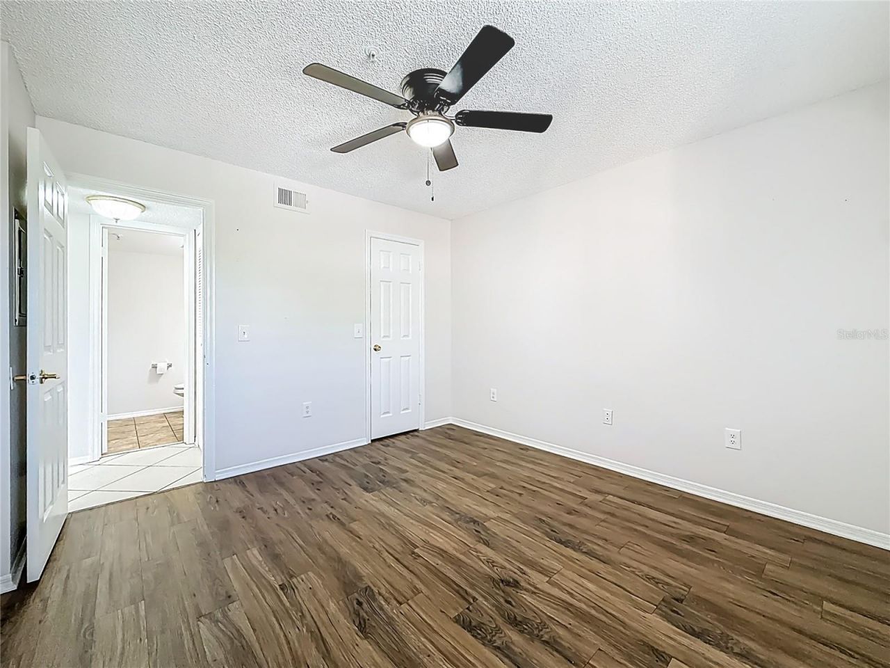 2400 Feather Sound Drive, Unit 933, Clearwater, FL 33762 Photo