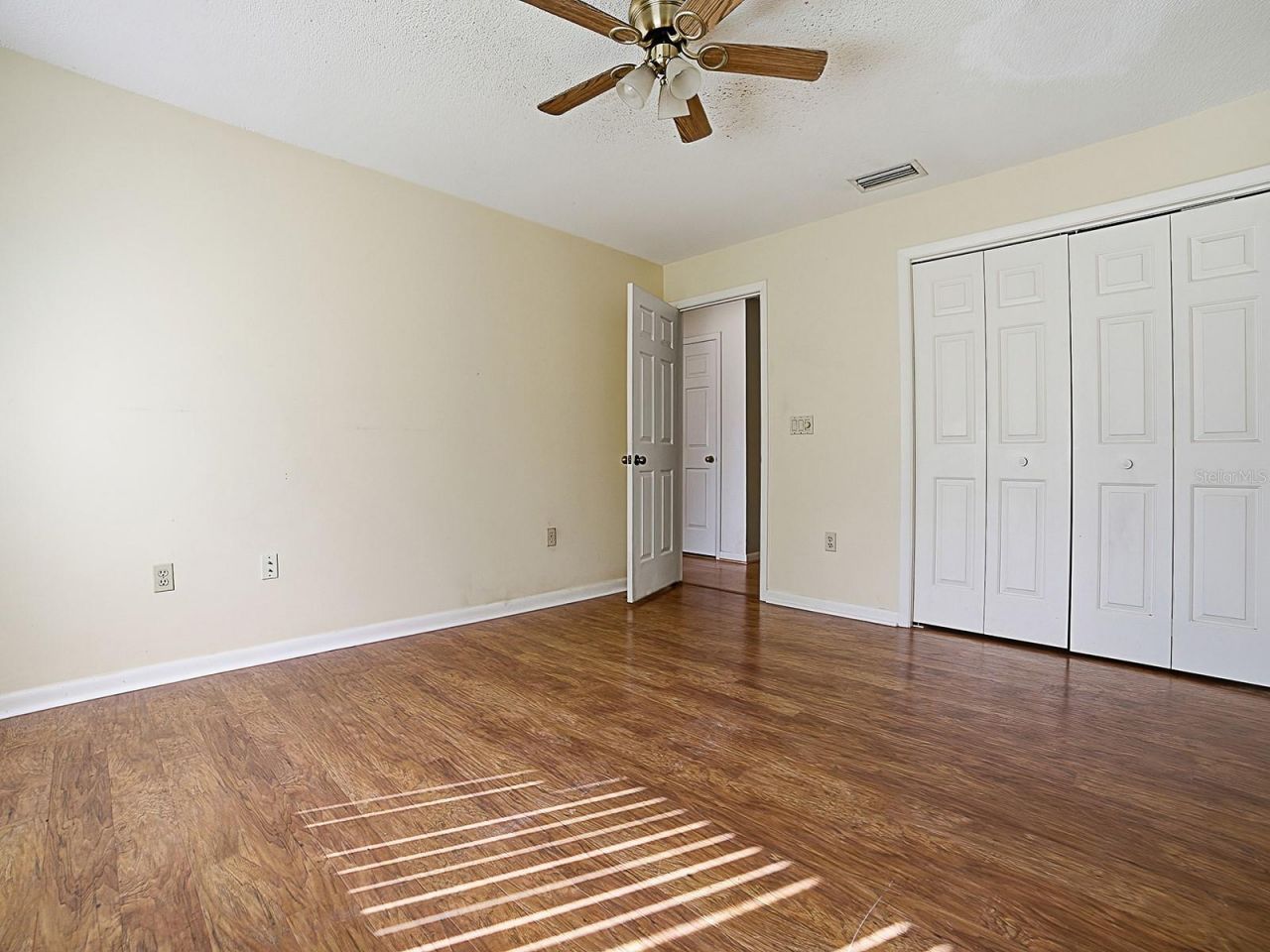 104 Peppertree Court, Yalaha, FL 34797 Photo