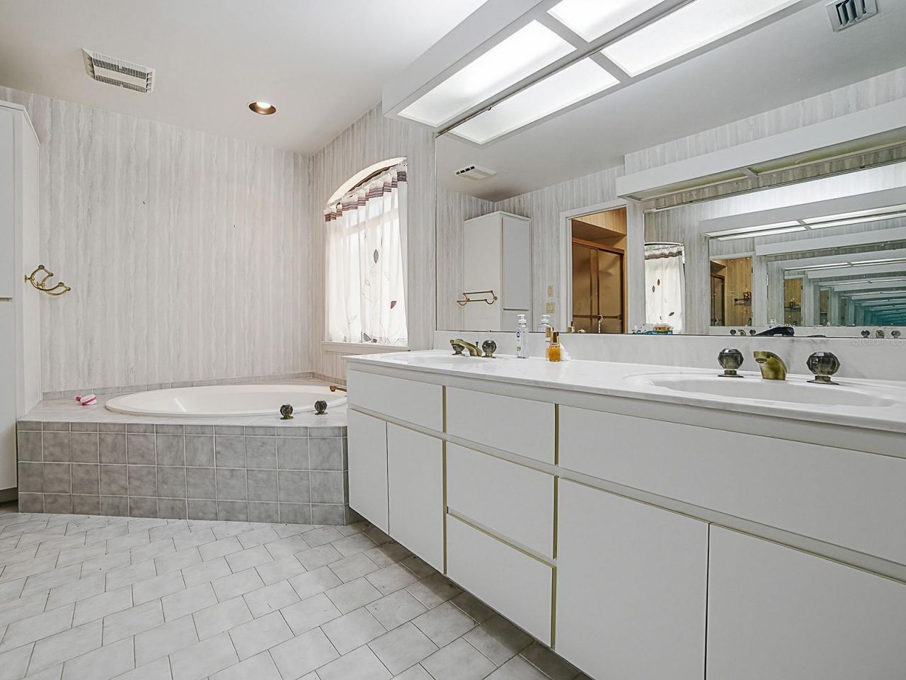 104 Peppertree Court, Yalaha, FL 34797 Photo