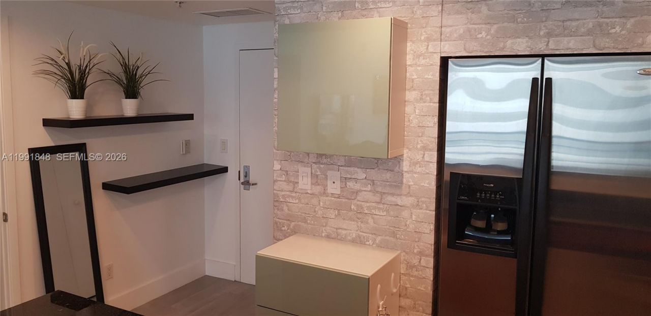 335 S Biscayne Blvd , Unit 1706, Miami, FL 33131 Photo