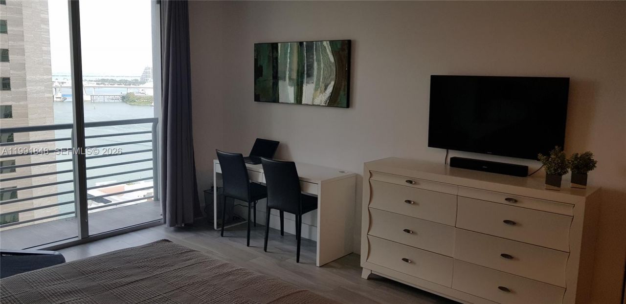 335 S Biscayne Blvd , Unit 1706, Miami, FL 33131 Photo