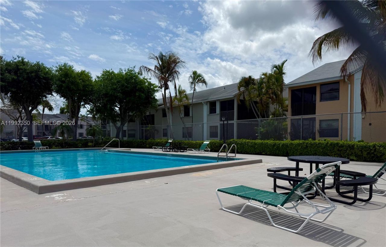 800 Independence Dr, Unit 800I, Homestead, FL 33034 Photo