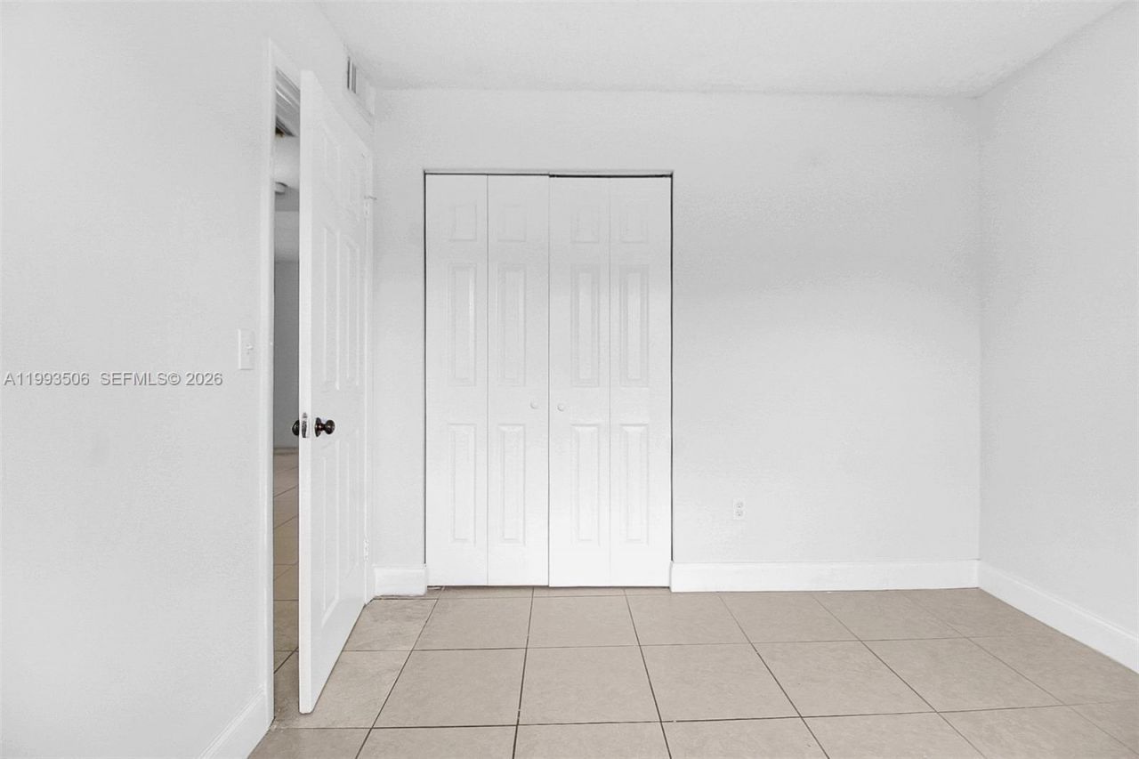 9730 Hammocks Blvd, Unit 203-28, Miami, FL 33196 Photo