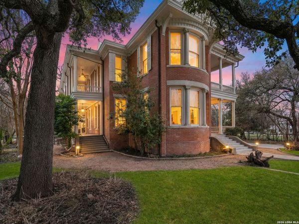 372 Magazine Ave, New Braunfels, TX 78130