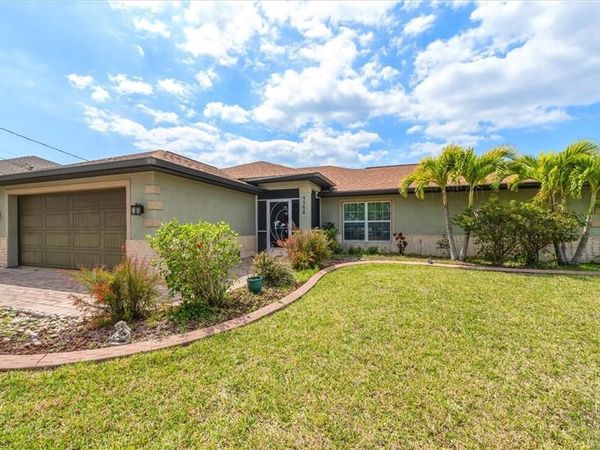 4548 SW 16th PL, CAPE CORAL, FL 33914