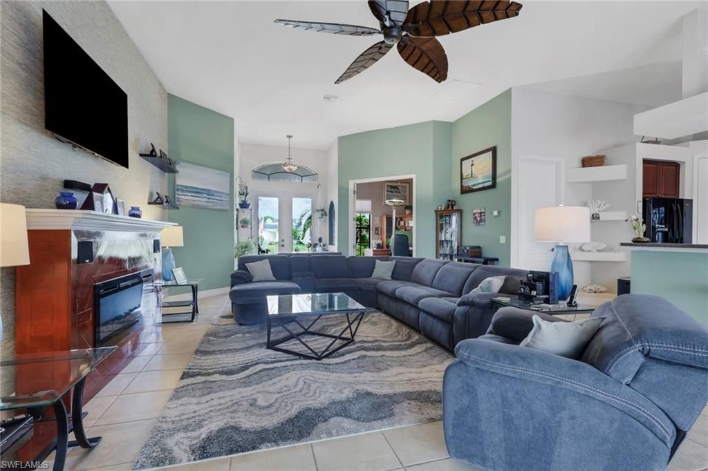 2102 NE 22nd Ave, Cape Coral, FL 33909 Photo