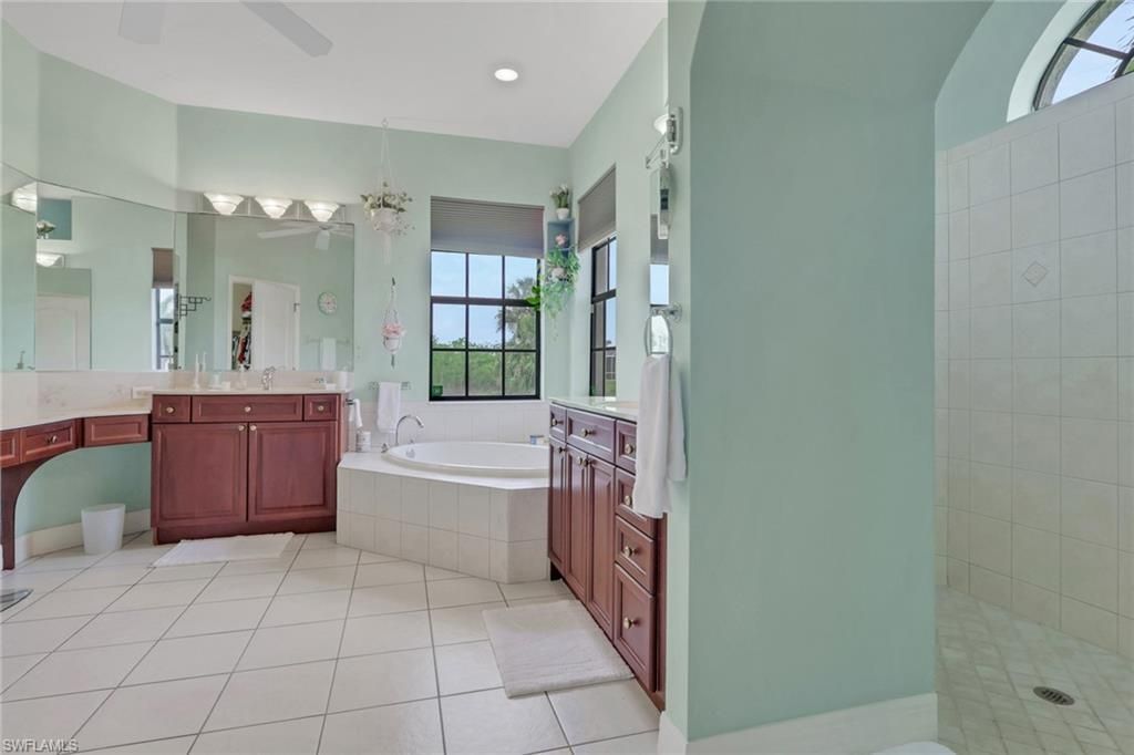 2102 NE 22nd Ave, Cape Coral, FL 33909 Photo