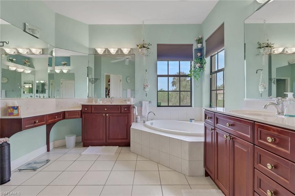 2102 NE 22nd Ave, Cape Coral, FL 33909 Photo