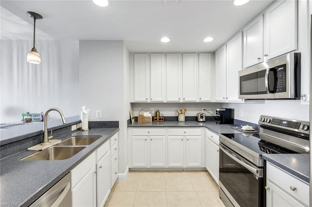 5781 Cape Harbour Dr, Unit 1108, Cape Coral, FL 33914 Photo
