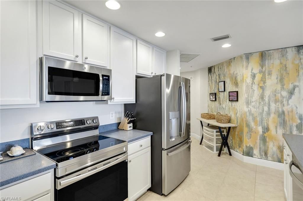 5781 Cape Harbour Dr, Unit 1108, Cape Coral, FL 33914 Photo