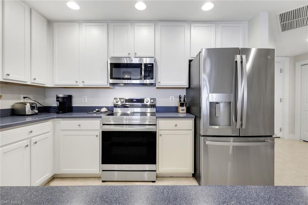 5781 Cape Harbour Dr, Unit 1108, Cape Coral, FL 33914 Photo