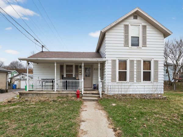 413 East St, Baraboo, WI 53913
