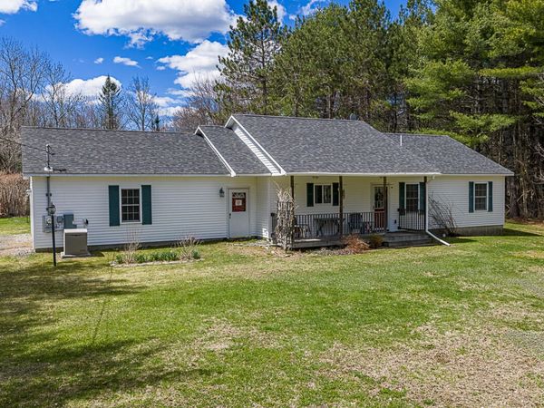 722 New England Road, Searsmont, ME 04973