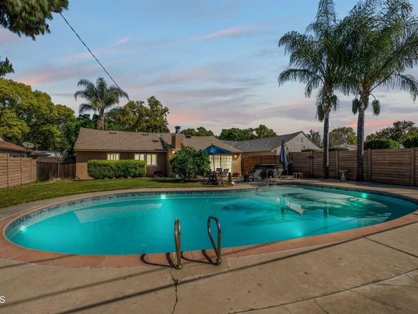 17448 Keswick Street, Northridge, CA 91325