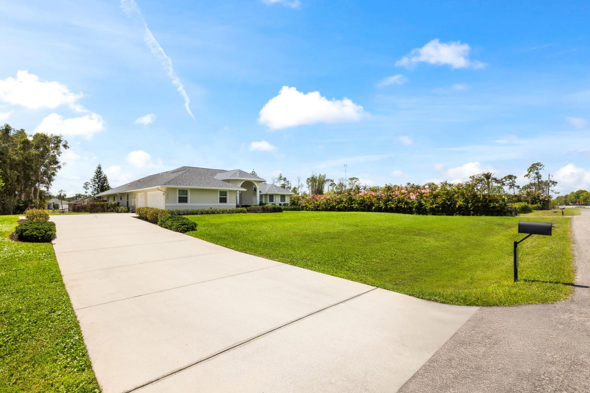 12878 N 70th Pl Place N, The Acreage, FL 33412 Photo