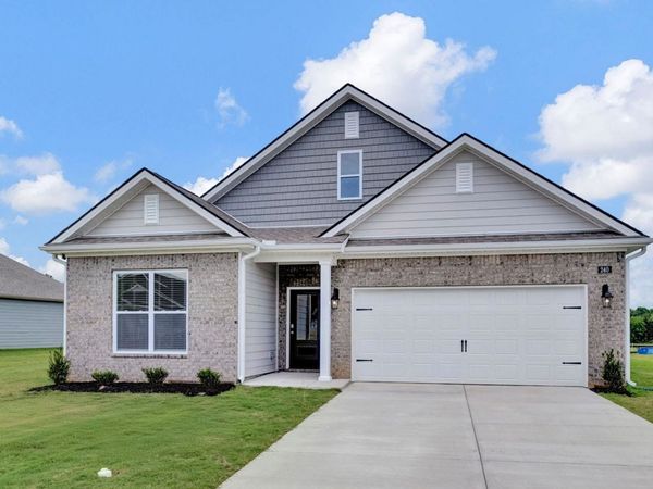 615 RIVERDALE DR, Oakland, TN 38060