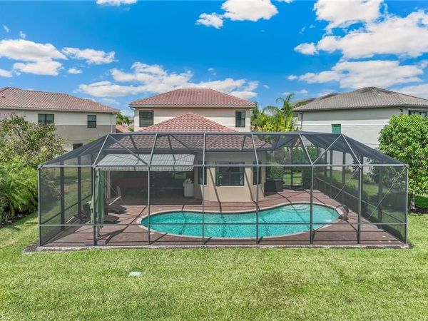 4360 Aurora ST, NAPLES, FL 34119