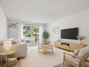 4860 Park Commons Drive, Unit 211, Saint Louis Park, MN 55416