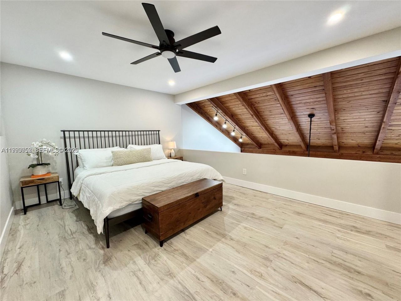 1490 NW 113th Way, Pembroke Pines, FL 33026 Photo