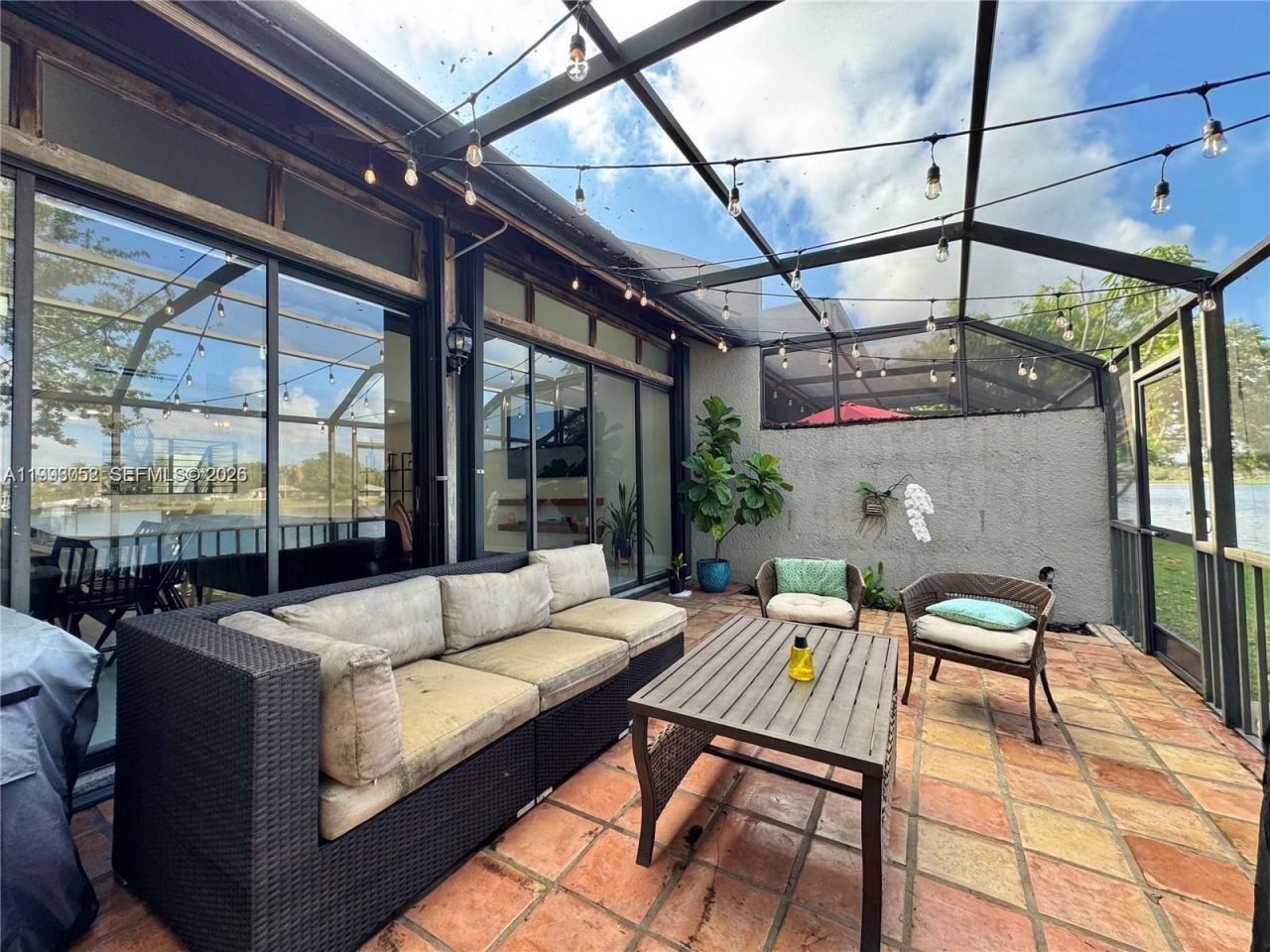 1490 NW 113th Way, Pembroke Pines, FL 33026 Photo