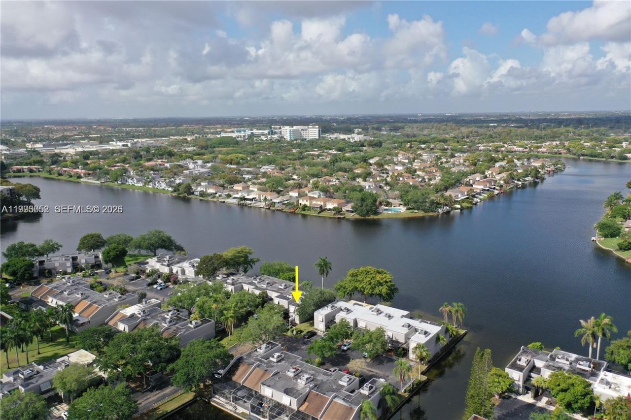 1490 NW 113th Way, Pembroke Pines, FL 33026 Photo