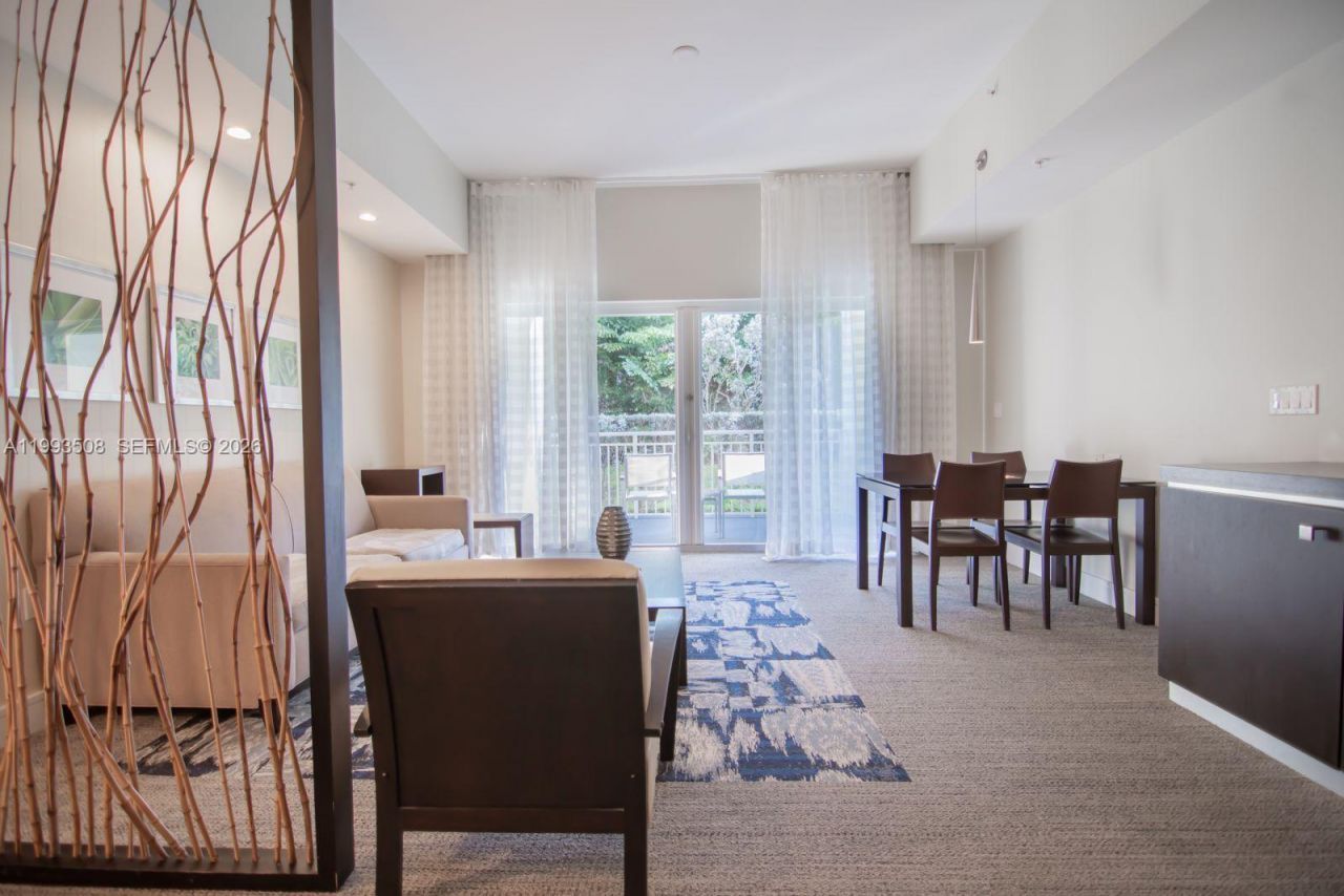 5300 NW 87th Ave, Unit 404, Doral, FL 33178 Photo