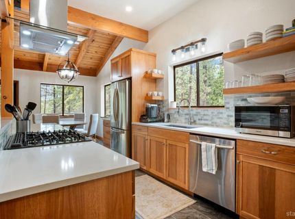 1408 Pebble Beach Drive, South Lake Tahoe, CA 96150 Photo