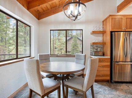 1408 Pebble Beach Drive, South Lake Tahoe, CA 96150 Photo