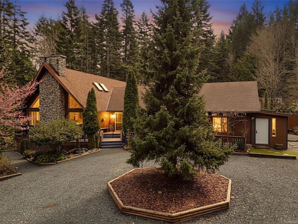 6907 Sellars Rd, Sooke, BC V9Z 0K9