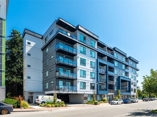 842 Orono Ave , Unit 301, Langford, BC V9B 2T8