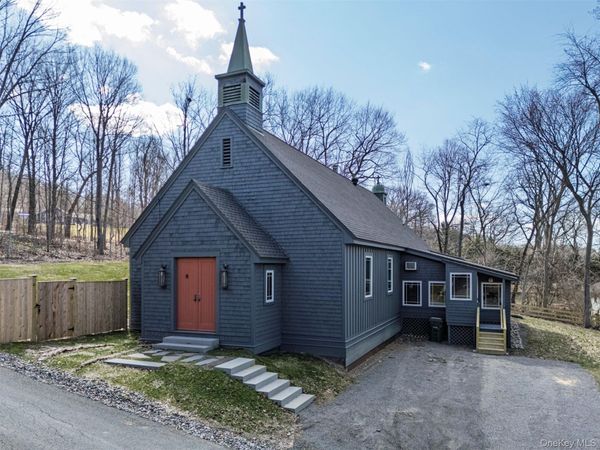 8 Chapel Drive , Chatham, NY 12184