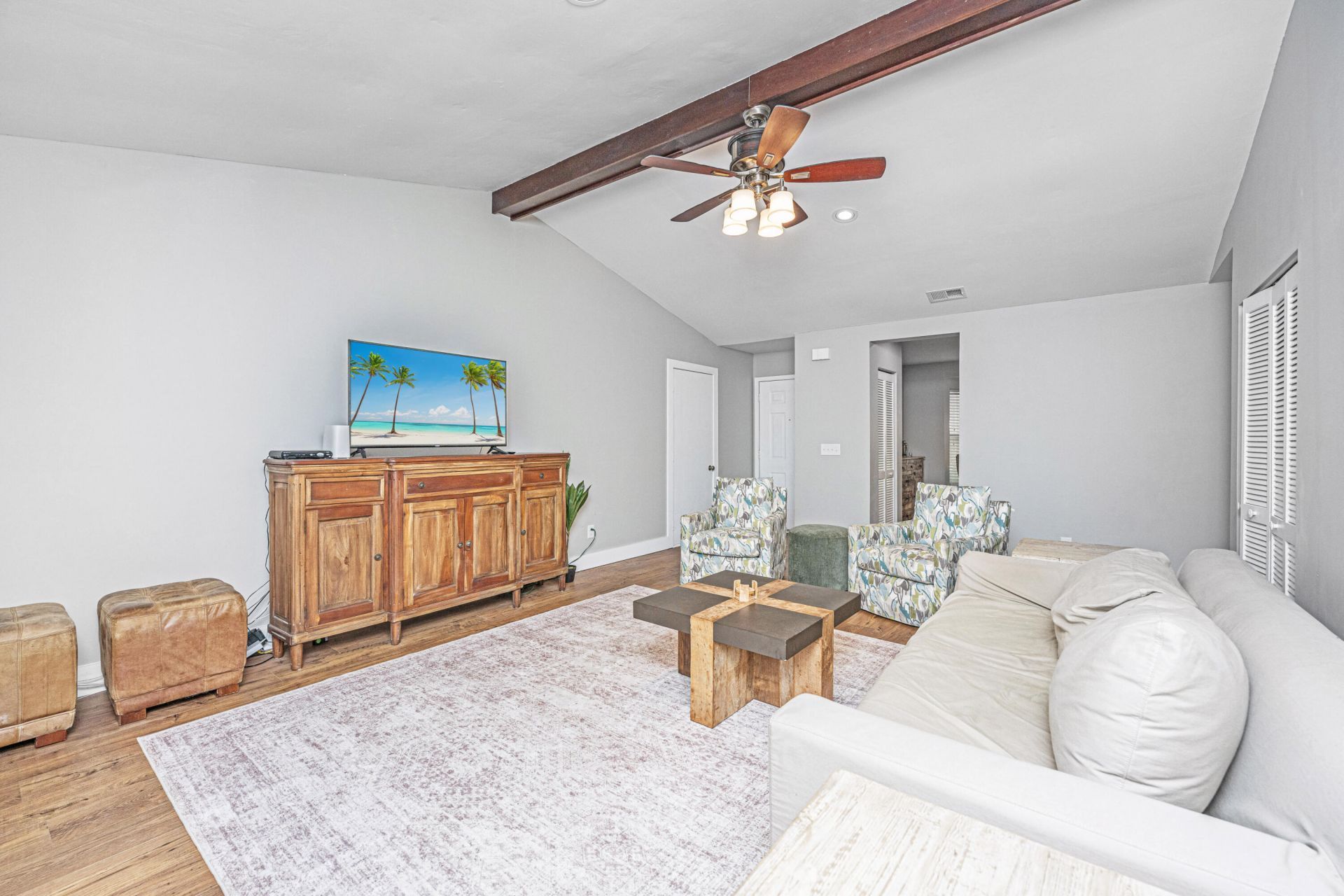 1525 E Crossing Lane Photo 10