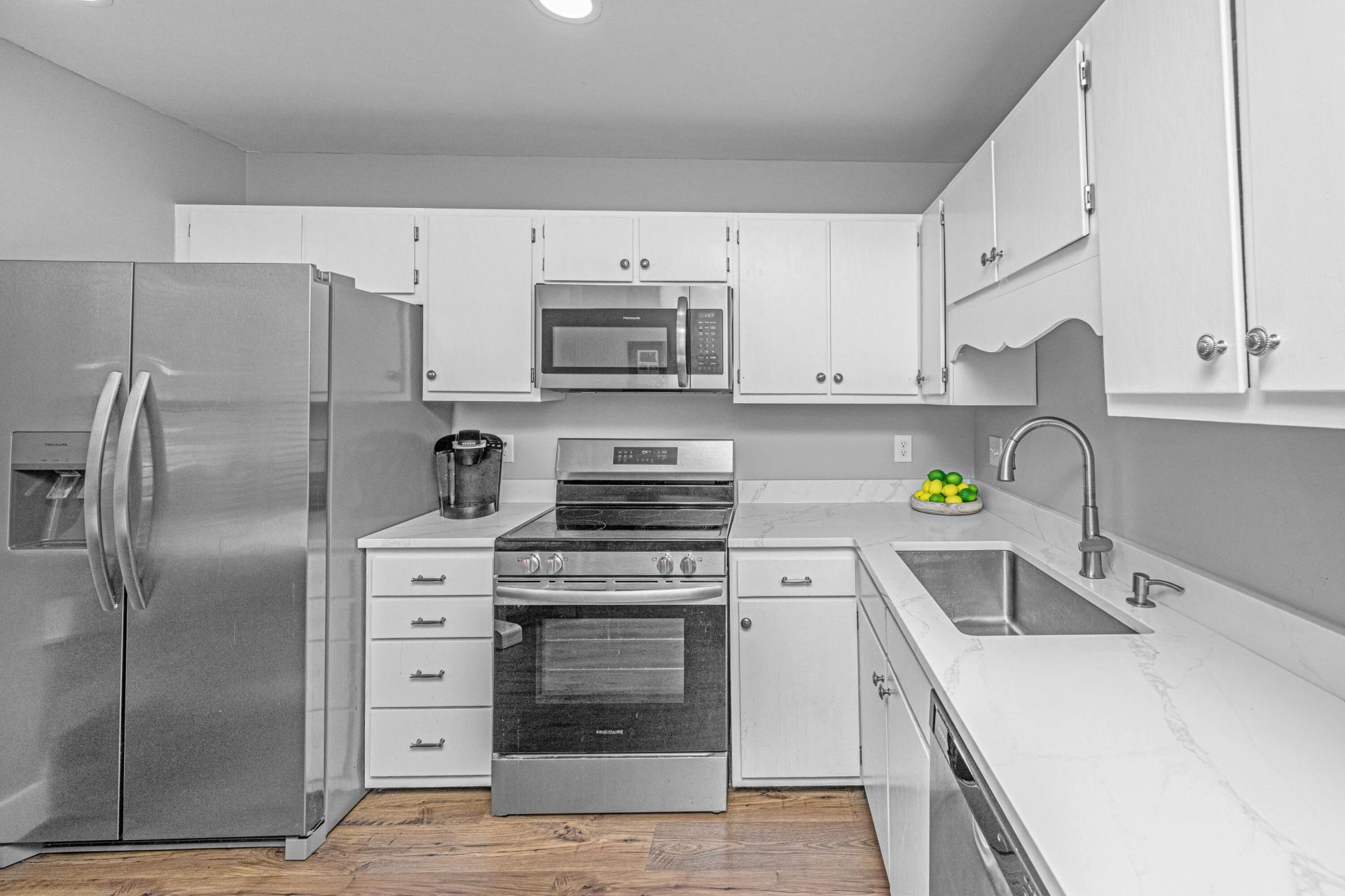 1525 E Crossing Lane Photo 12