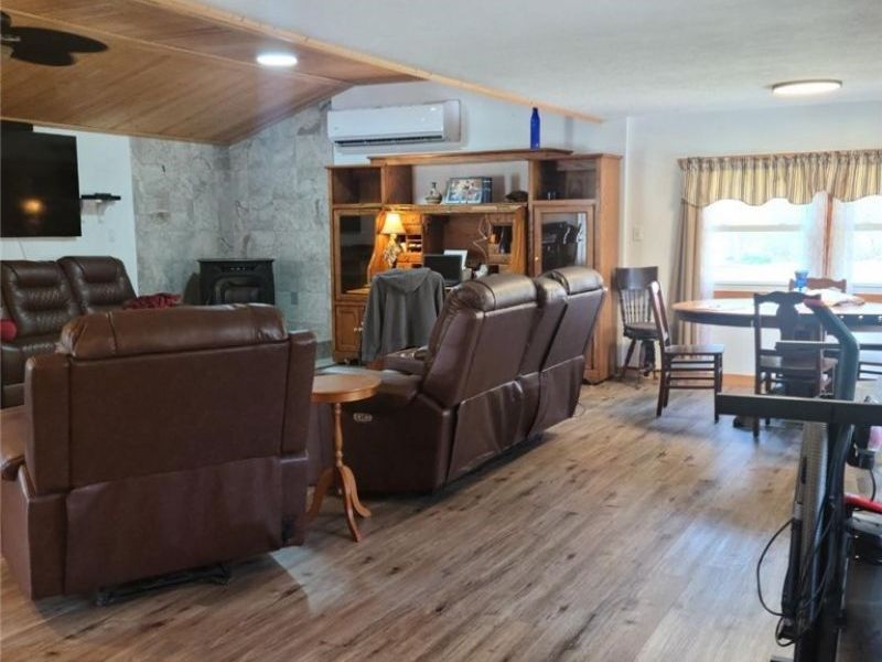 7899 Lakewood Drive, Williamsfield, OH 44093 Photo 4