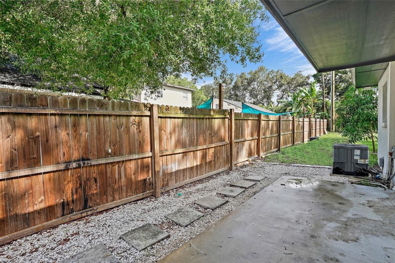 779 12th Ave N , Saint Petersburg, FL 33704 Photo