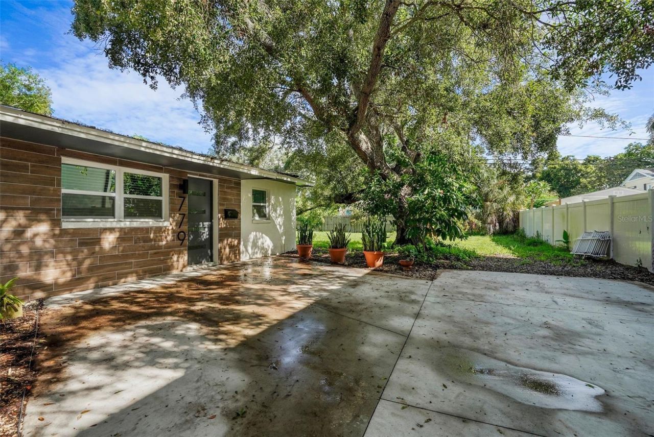 779 12th Ave N , Saint Petersburg, FL 33704 Photo