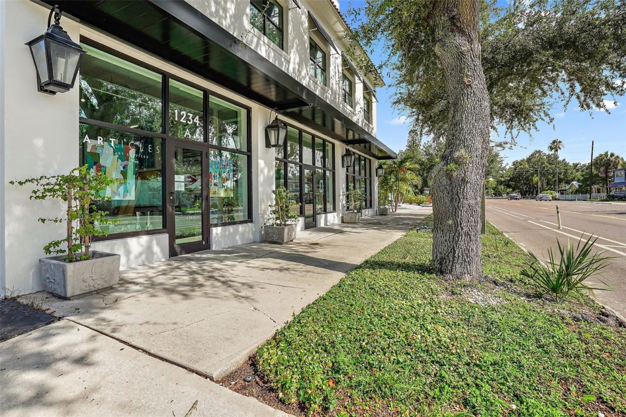 779 12th Ave N , Saint Petersburg, FL 33704 Photo