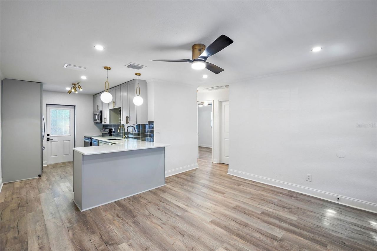 779 12th Ave N , Saint Petersburg, FL 33704 Photo