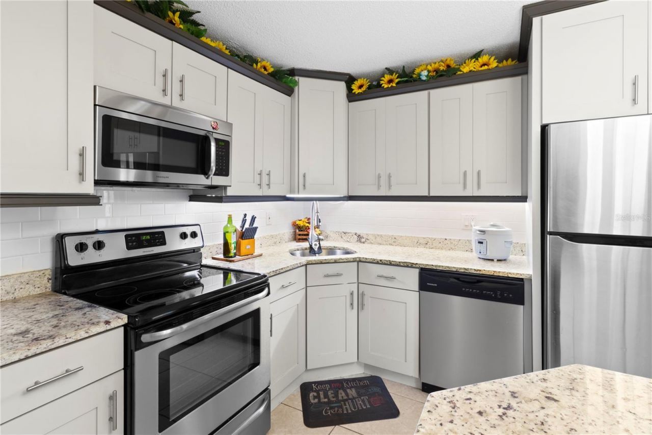 3802 42nd Street Court W, Unit 31, Bradenton, FL 34205 Photo