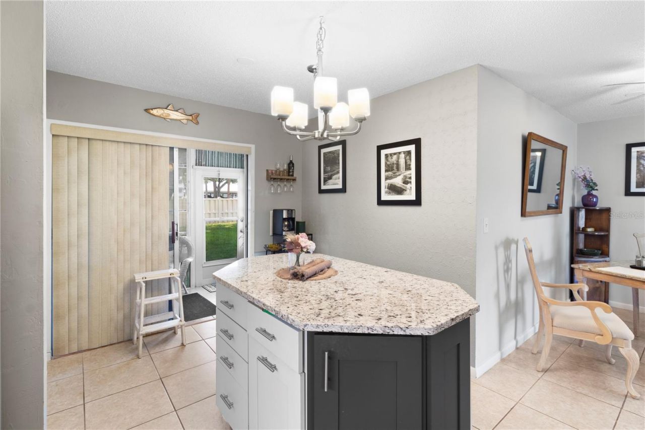 3802 42nd Street Court W, Unit 31, Bradenton, FL 34205 Photo