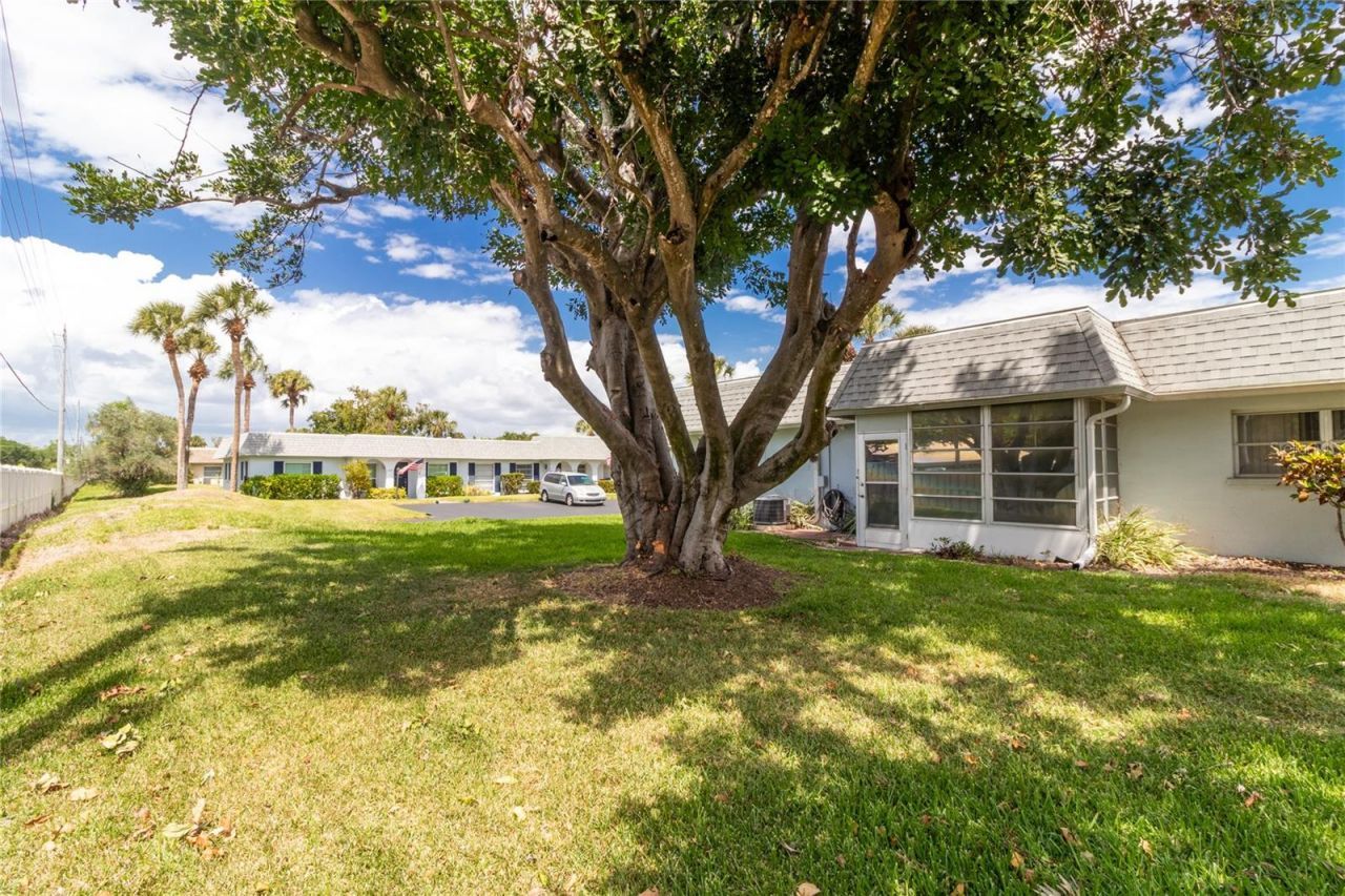 3802 42nd Street Court W, Unit 31, Bradenton, FL 34205 Photo