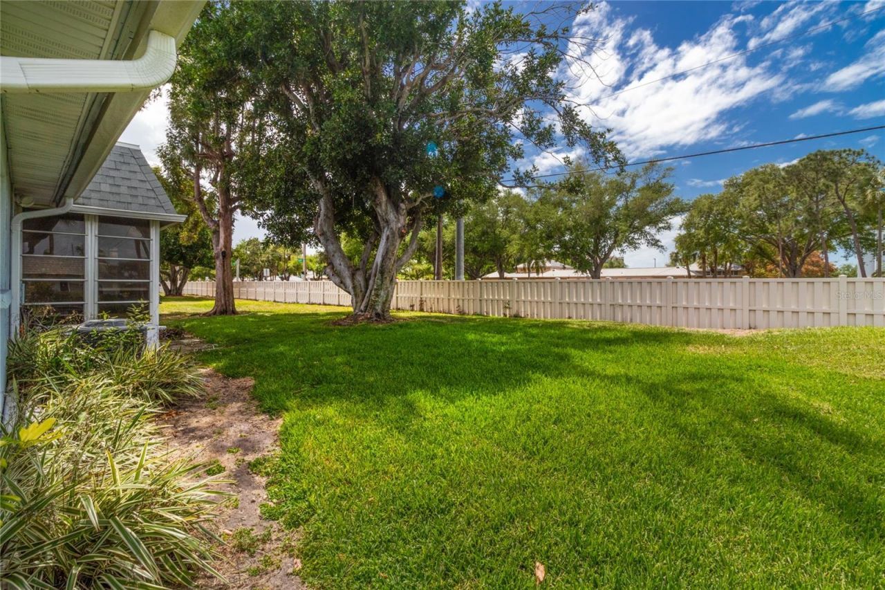 3802 42nd Street Court W, Unit 31, Bradenton, FL 34205 Photo